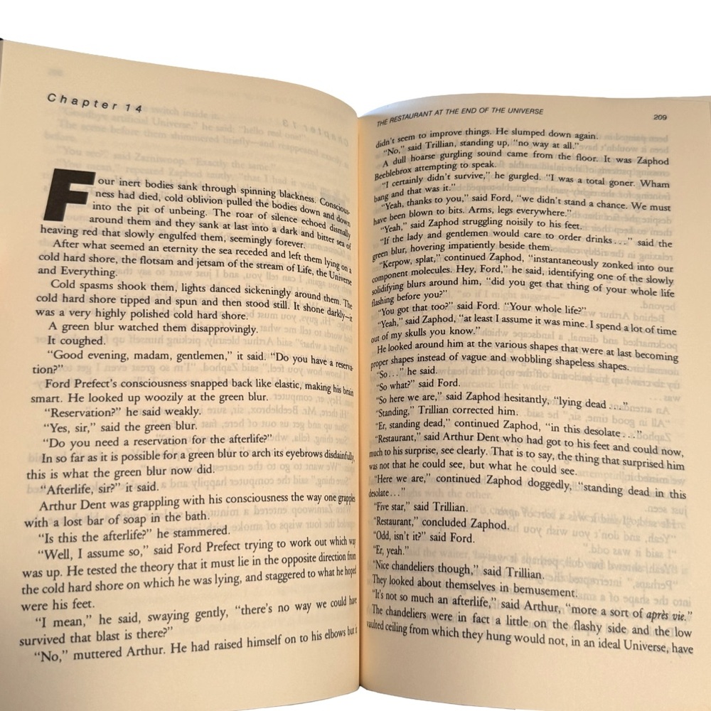 Douglas Adam’s NEW The Ultimate Hitchhiker's Guide to the Galaxy Hardcover Book - Picture 8 of 9